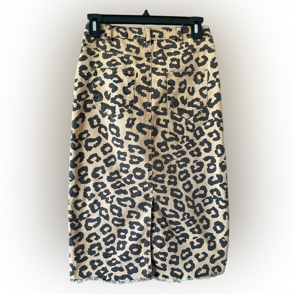 MIDI skirt